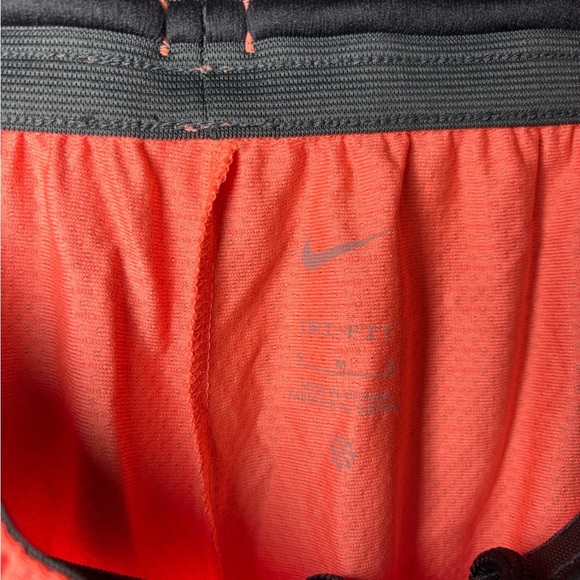 NWOT Nike Mens Basketball Shorts Athletic Gym Coral Black‎ White Stripe - Picture 4 of 4
